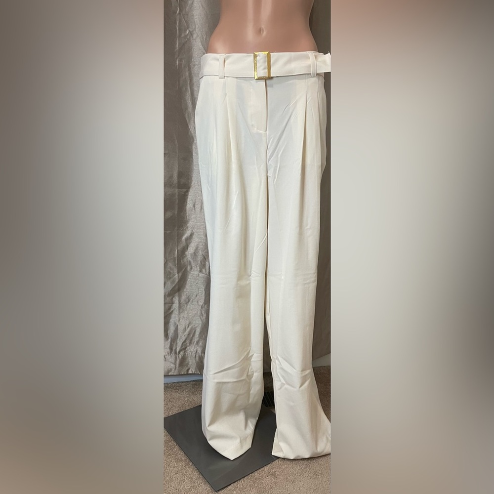 New York and Co-wide leg, pleated front dress slack